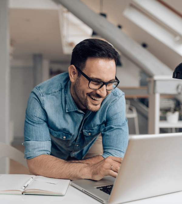 Boeing user filing a claim online imagery